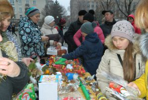 "Бахмут Український" вітає містян біля святкової ялинки