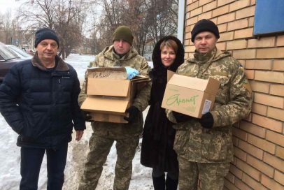 "Бахмут Український" передав лікарям на передову необхідні матеріали та ліки
