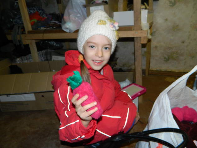 На складі "Бахмута Українського" можна отримати дитячі та дорослі речі
