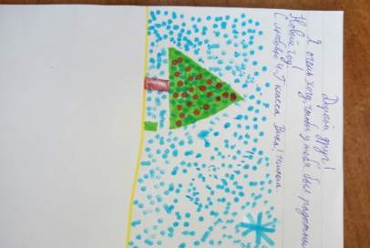 Волонтери передали новорічні листівки від дітей Бахмута