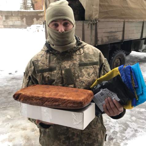 Особливі воїни отримали подарунки від "Бахмута Українського"