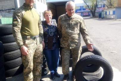 "Бахмут Український" допоміг придбати гуму на бойовий автомобіль